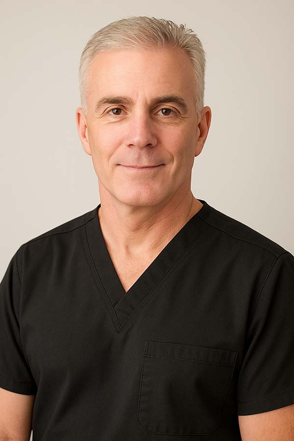 Dr Louis Mariotti_Scrubs